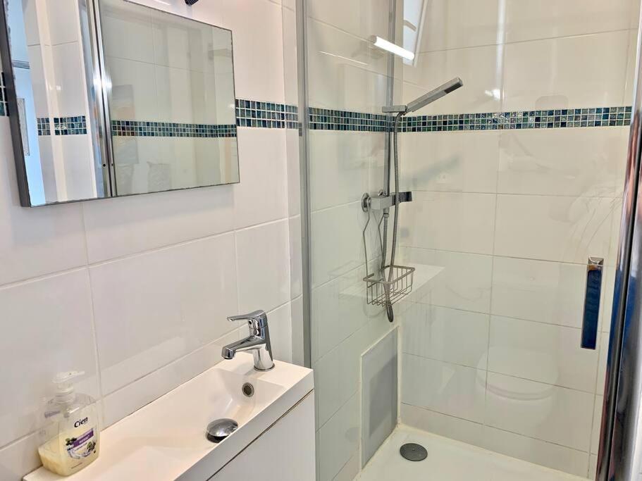 Blue Summer Vibes Mini Studio For Two, Ac, Parking, Beach At 50M, Spa Access -2 La Ciotat Exterior foto